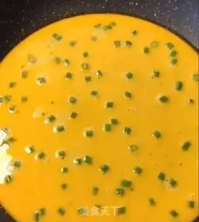 Make Two layers of thick egg fever step 3