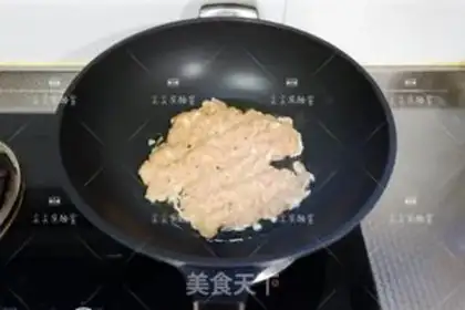 Make Worm and grass and chicken silk step 4