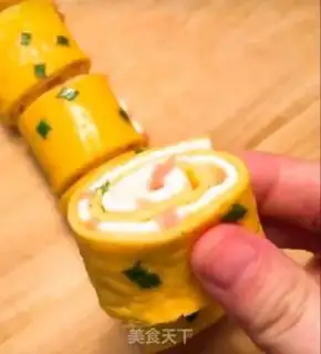 Make Two layers of thick egg fever step 7