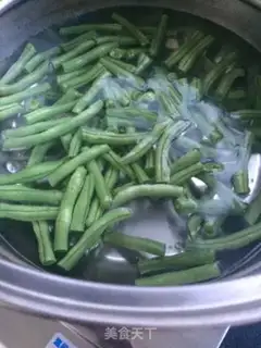 Make Garlic beans step 2