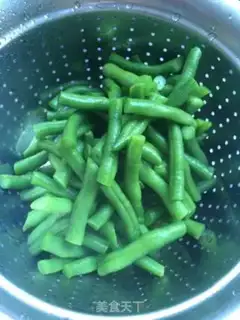 Make Garlic beans step 3