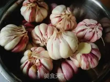 Make Pickle garlic step 0