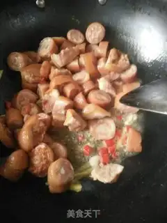 Make Red-burned pigtails step 1