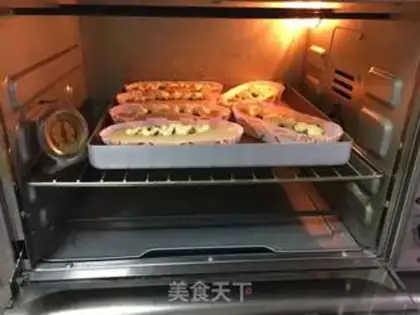 Make Black Mac bacon cheese bread step 22