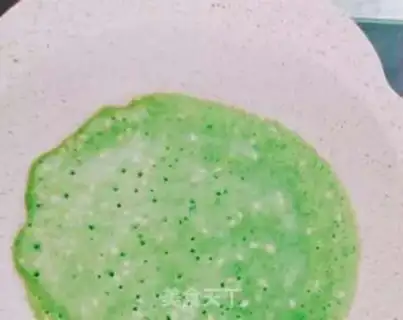 Make Spinach sesame egg rolls step 5