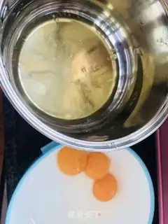 Make Oilless cake step 0