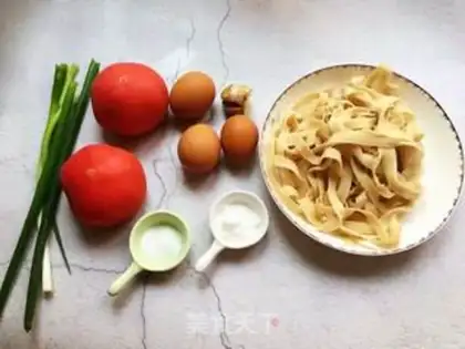 Make Tomato egg cover step 0