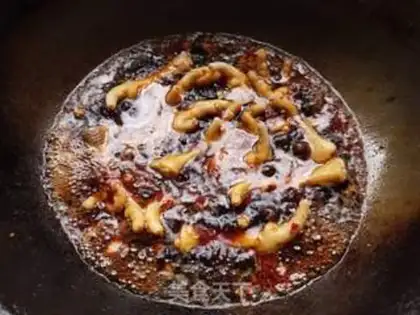 Make Spicy bean chicken claws step 7