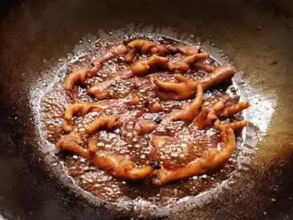 Make Spicy bean chicken claws step 8