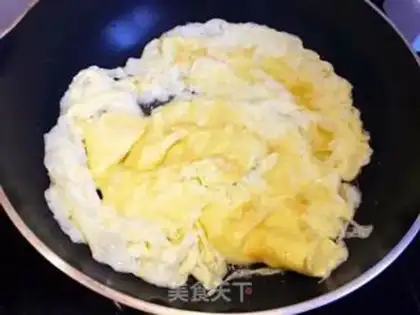 Make Tomato egg cover step 4