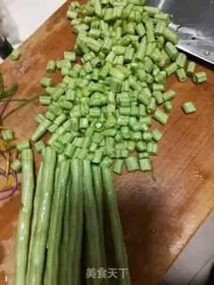 Make Wood and bean horns step 0