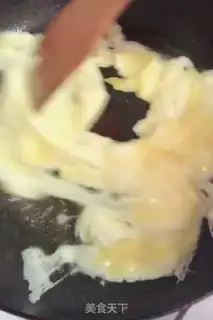 Make Northeast egg sauce step 3
