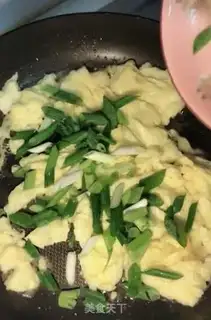 Make Northeast egg sauce step 4