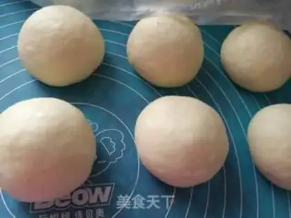 Make Bean roll bread step 8