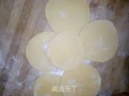 Make Plumbs, yellow roses step 10