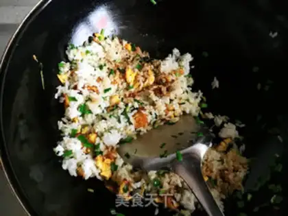 Make Cream egg fried rice step 5