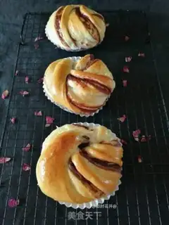 Make Bean roll bread step 19