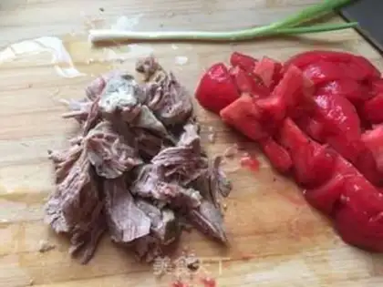 Make Potato noodles with tomato beef step 0