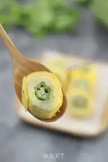 Make Autumn mashed egg rolls step 8