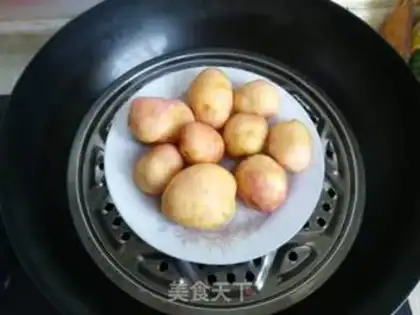 Make Potato cakes onions step 1