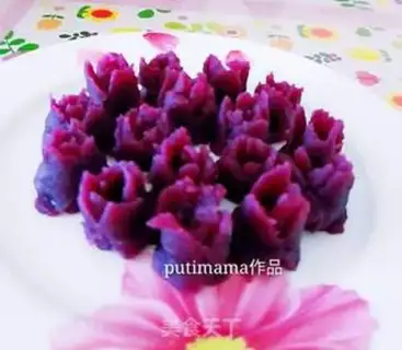 Make Spaghetti flowers step 4