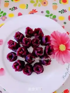 Make Spaghetti flowers step 5