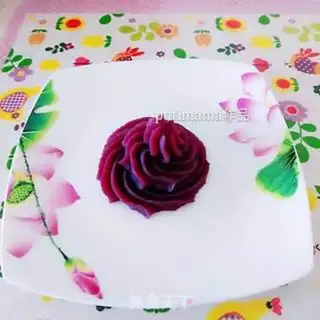 Make Spaghetti flowers step 7