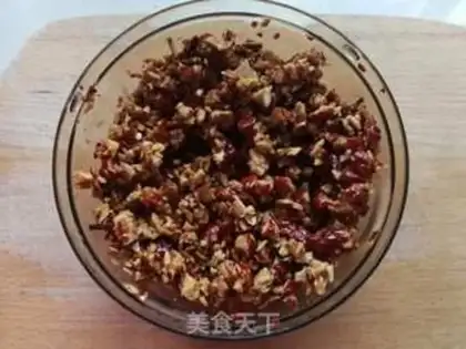 Make Red-tree walnut cake step 1