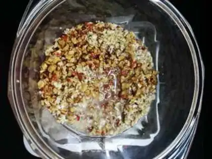 Make Red-tree walnut cake step 3