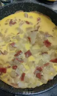 Make Egg pizza step 8