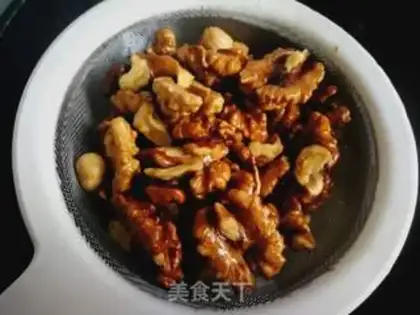 Make Amber walnuts step 8