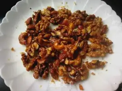 Make Amber walnuts step 13