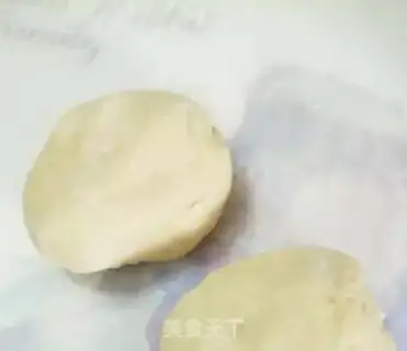 Make Flower buns step 2