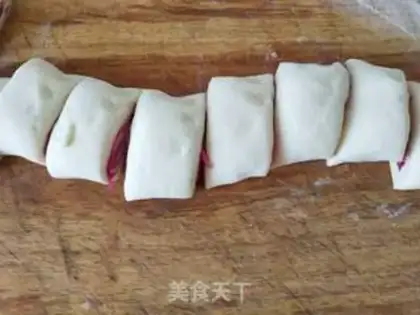 Make Wild rose rolls step 6