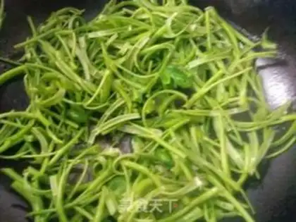 Make Hot peppers and cabbage step 7