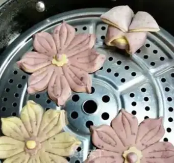 Make Flower buns step 11