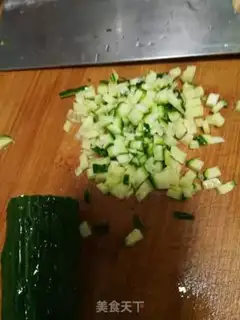 Make cucumbers for eggs step 0