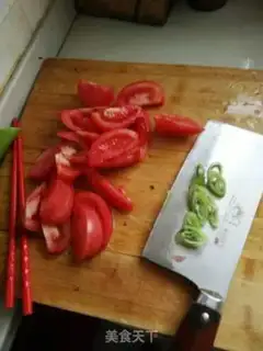 Make Tomato fried eggs step 0