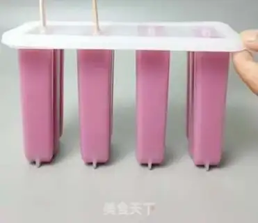 Make Flamingo yogurt step 4