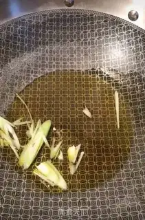 Make Pepper sauce noodles step 3