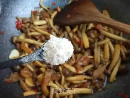Make Red mushrooms step 4