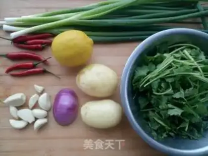 Make Seafood ice fish pools step 1