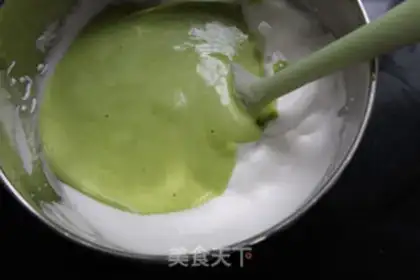 Make A spinach cake roll step 8