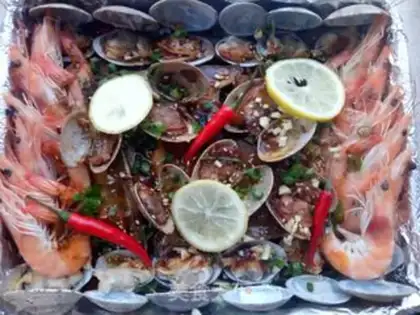 Make Seafood ice fish pools step 12