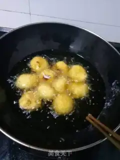 Make Pumpkin ball step 10