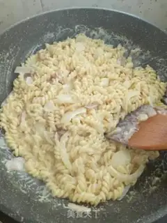 Make Butter bacon pasta step 17