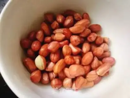 Make Peanut walnut oatmeal step 0