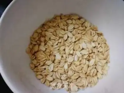 Make Peanut walnut oatmeal step 2