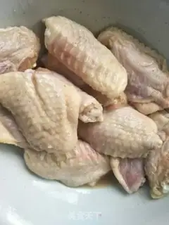 Make Double fried chicken wings step 1