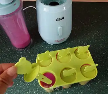 Make Banana flamingo milk bar ice step 9